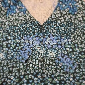 Isaac Mizrahi Blue Floral V-Neck Spring Cardigan with Blue Accents 2X